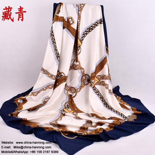 Amazon Hotsale Horse Chain Printed Twill Fabric Navy Curling Silk Scarf