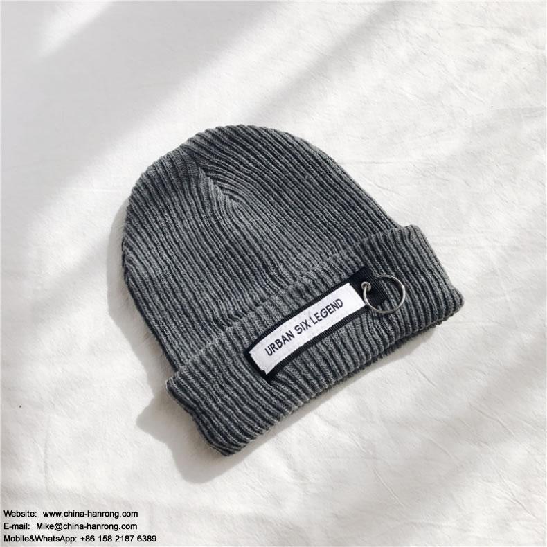 Autumn Winter New Letter Pattern Iron Ring Pure Color Warm Applique Wool Knit Cap